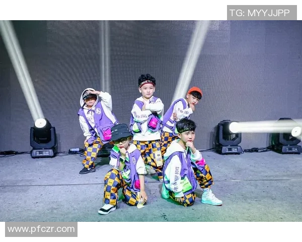 街舞盛宴：深入南京街舞队的团队协作与创意之旅